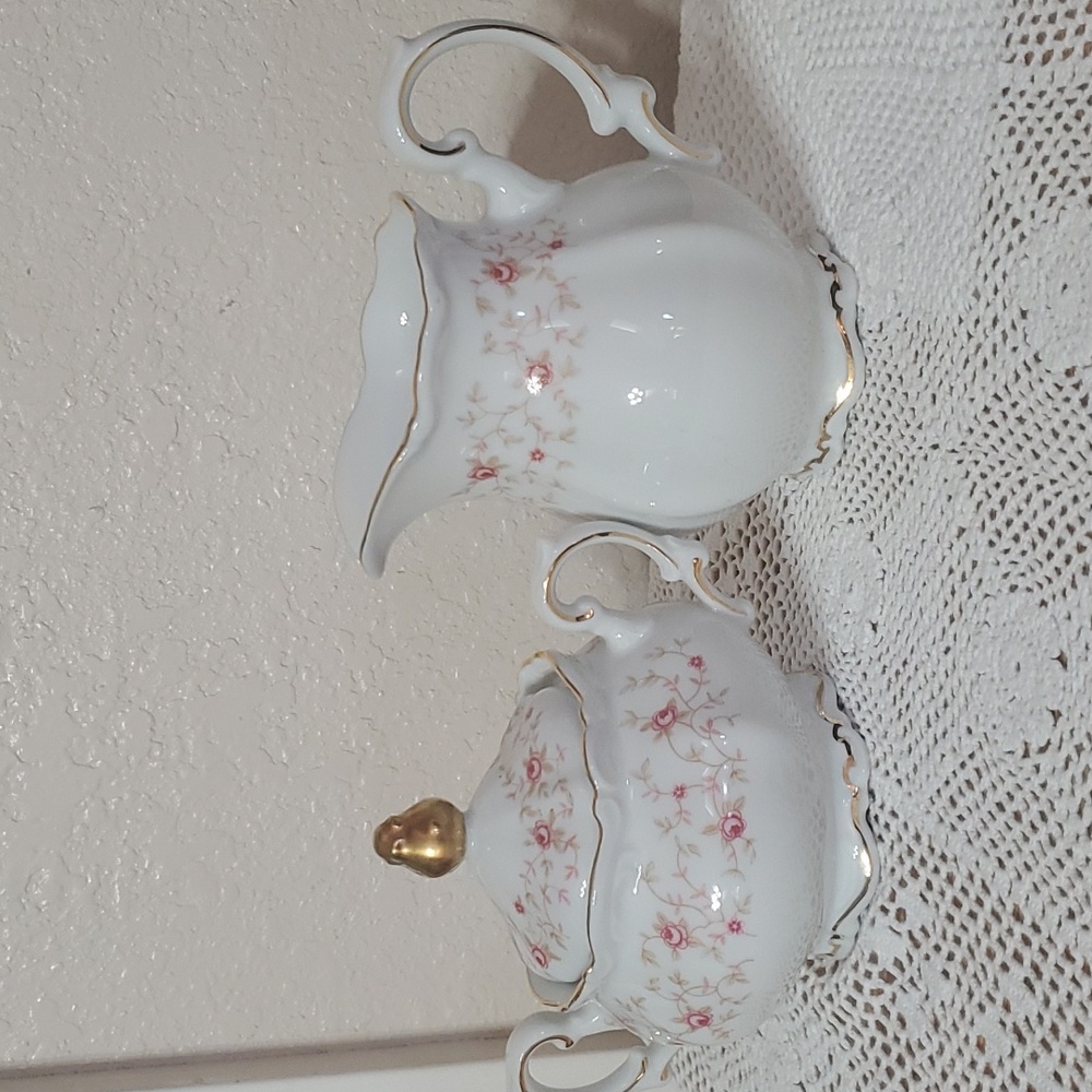 German creamer and sugar
